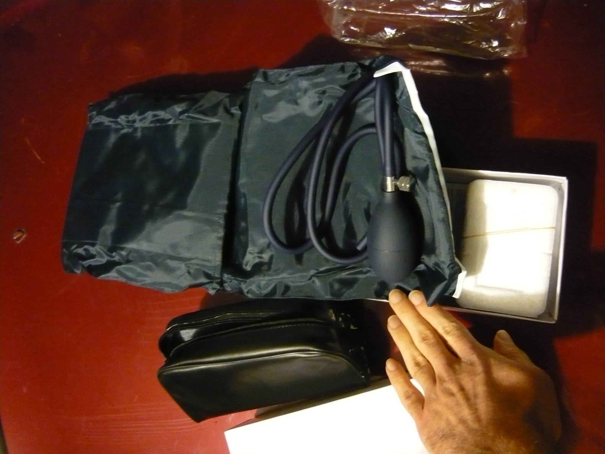 Standard Sphygmomanometer - Thigh Cuff Standard Sphygmomanometer - Thigh Cuff